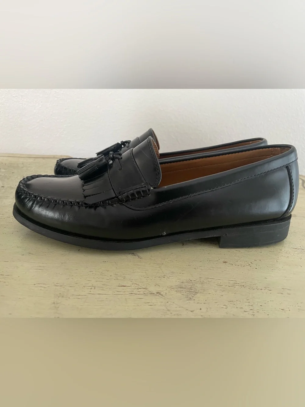 J. CREW Camden kiltie tassel loafers with rubber soles in Black 10.5 M CO578